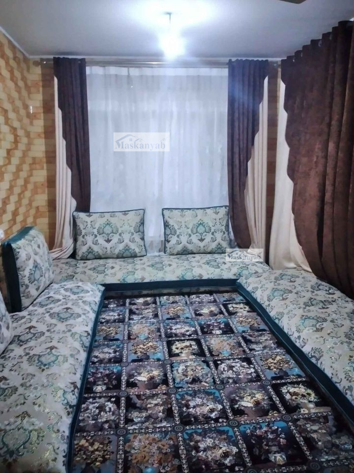 Three-room house for sale urgently in Karte New