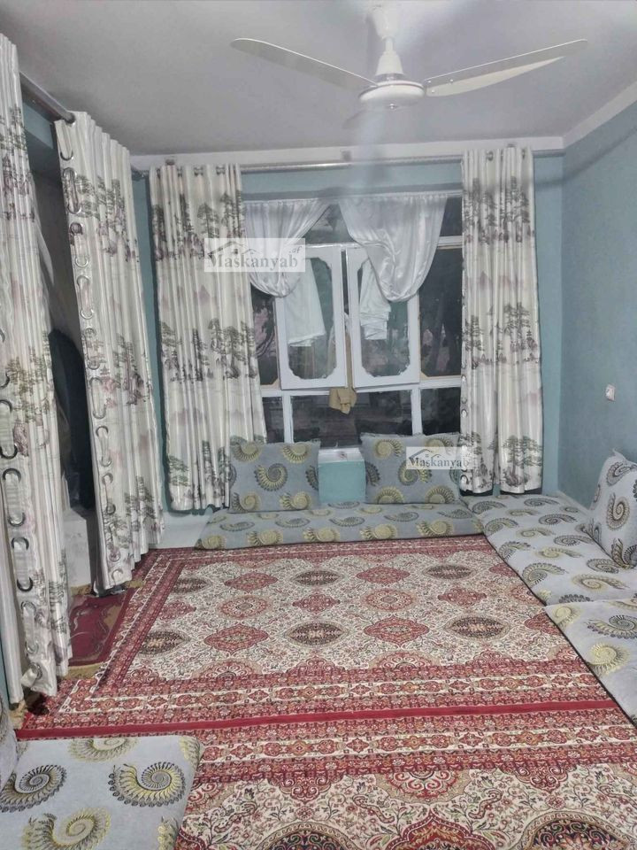Three-room house for sale urgently in Karte New
