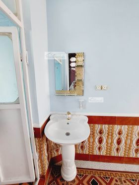 Two and half-floor house for sale on Hashemi Road