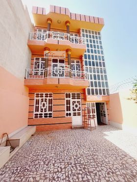 Two and half-floor house for sale on Hashemi Road