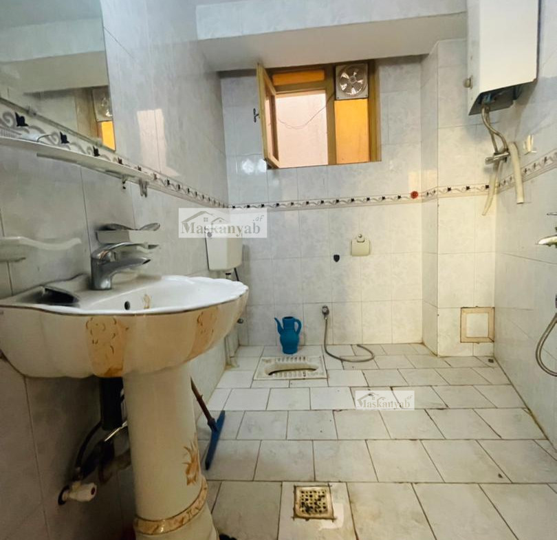 10 Rooms house for rent in Qala-e Fatihullah