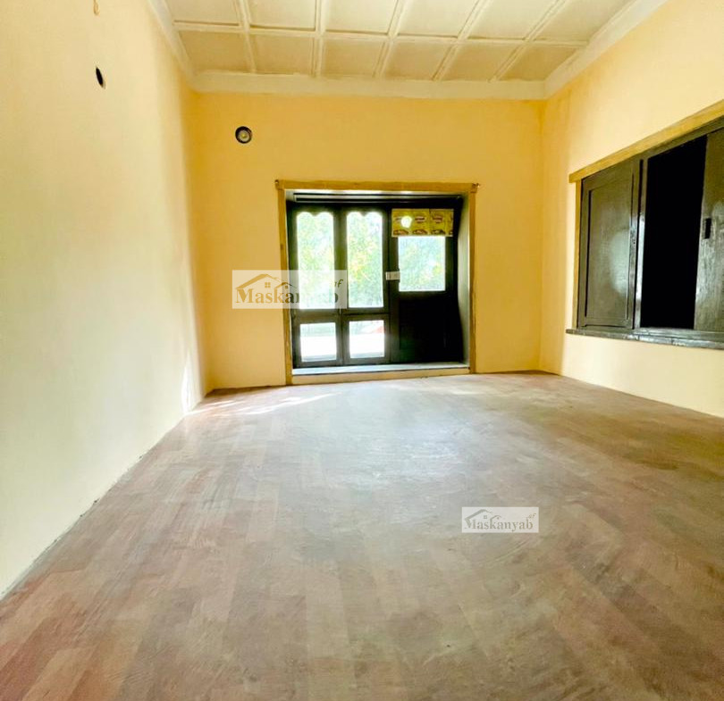 Eight-room house for rent in Shahr-e New, Kabul