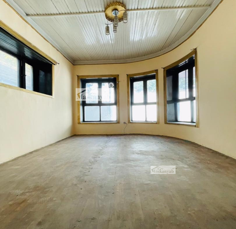 Eight-room house for rent in Shahr-e New, Kabul