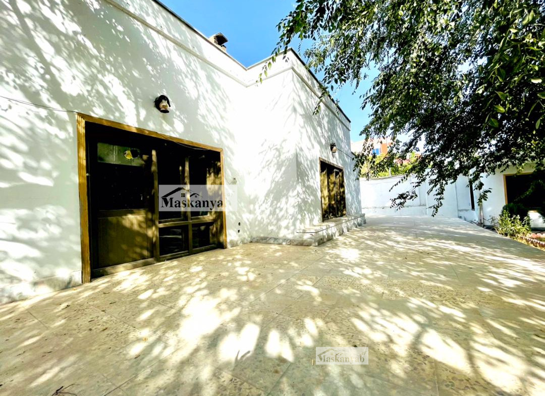 Eight-room house for rent in Shahr-e New, Kabul