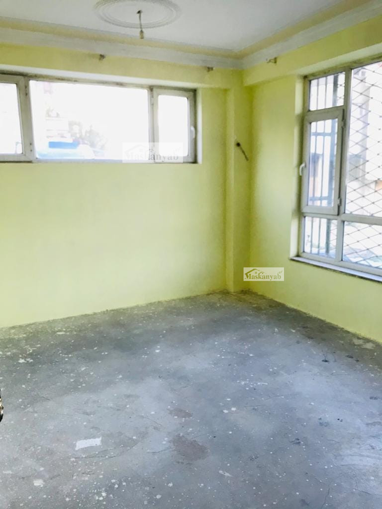 Four-room apartment for rent in Taimani Project