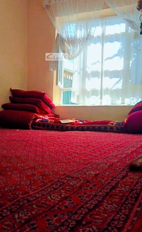 Four-room house for sale urgently in Karte New