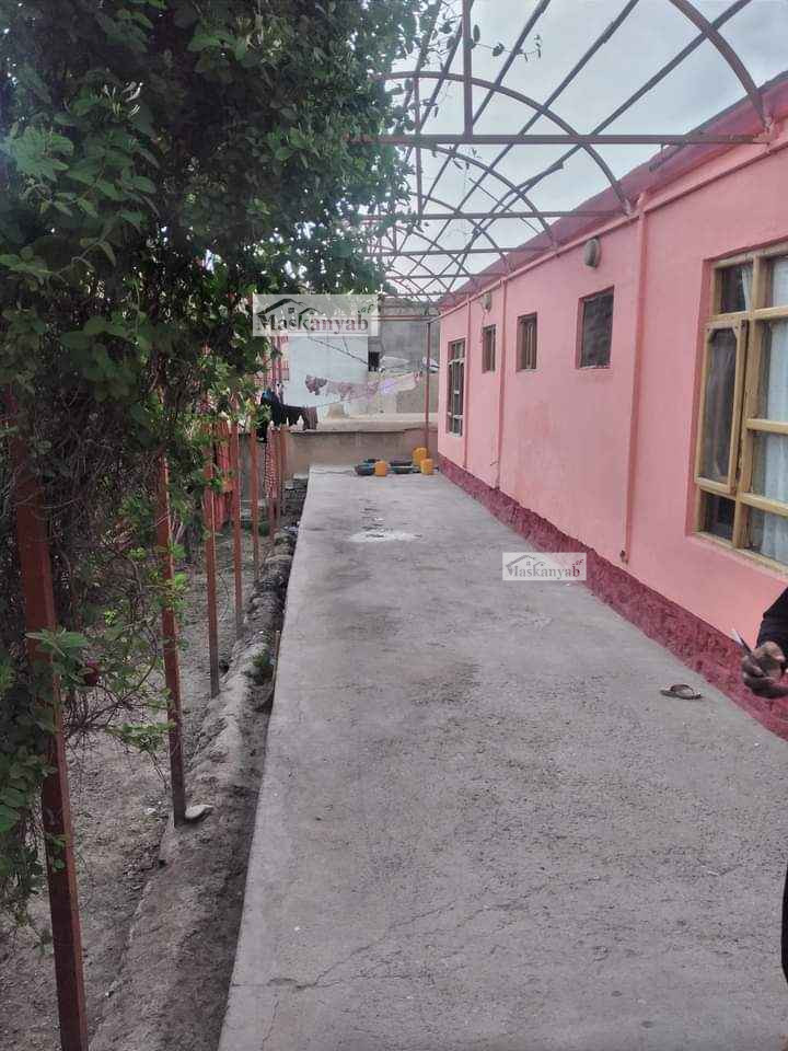 Six-room house for sale in District 8, Kabul