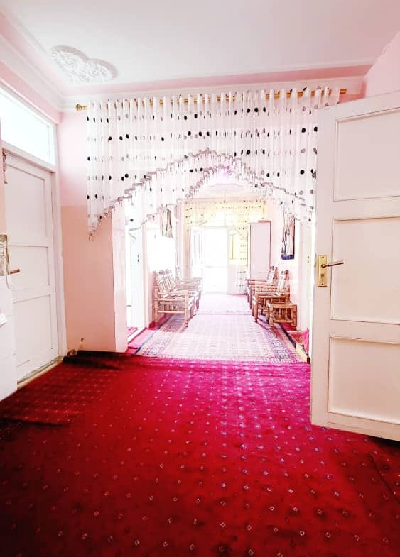 Three-floor, concreted, house for sale behind the new Interior Ministry