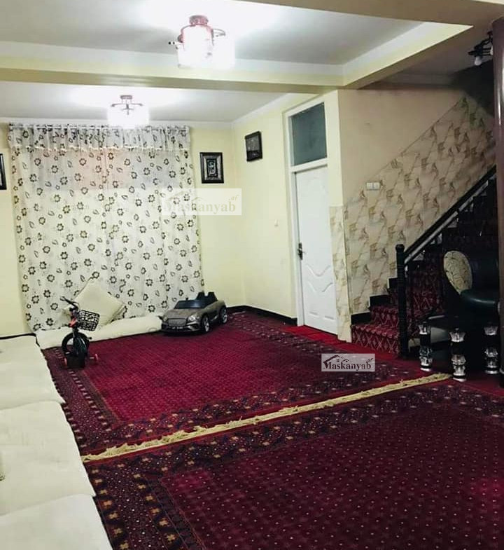 Three-floor house for sale in Kolula Poshta, Kabul