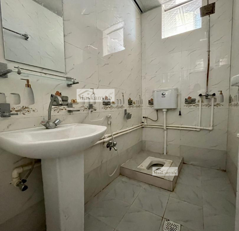 Three-room apartment for rent in Taimani Project
