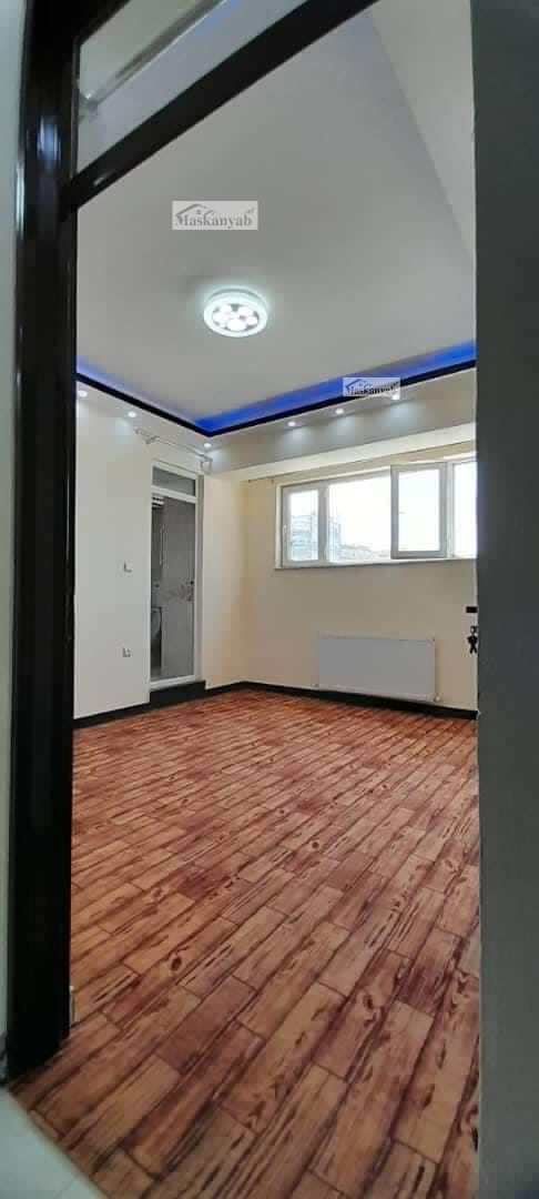 Three-room apartment for sale urgently in Taimani Project