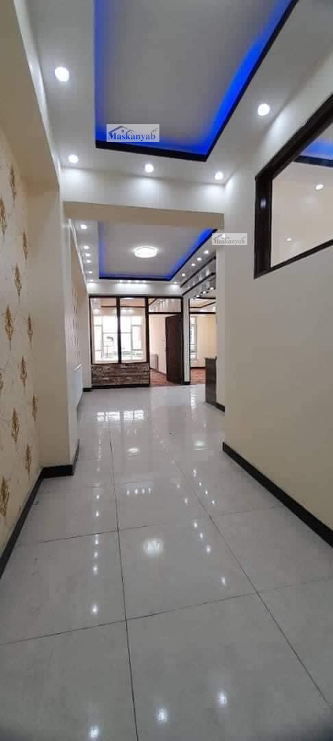 Three-room apartment for sale urgently in Taimani Project