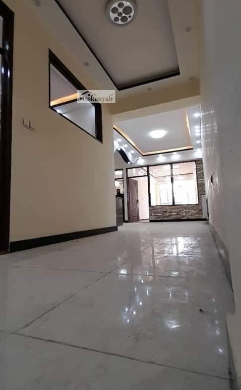 Three-room apartment for sale urgently in Taimani Project