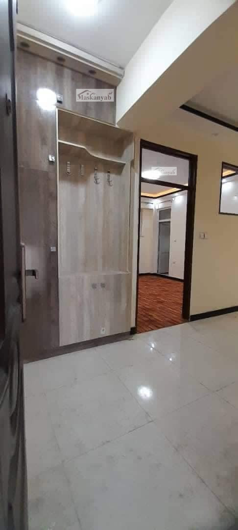 Three-room apartment for sale urgently in Taimani Project