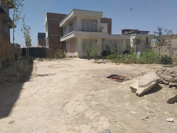 Two and half-floor house for sale in District 10