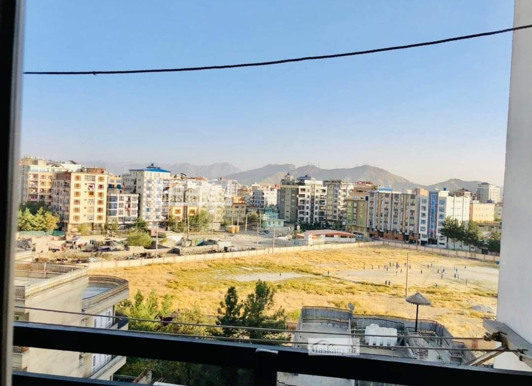 Four-room apartment for sale on Fifth Street of Taimani Project