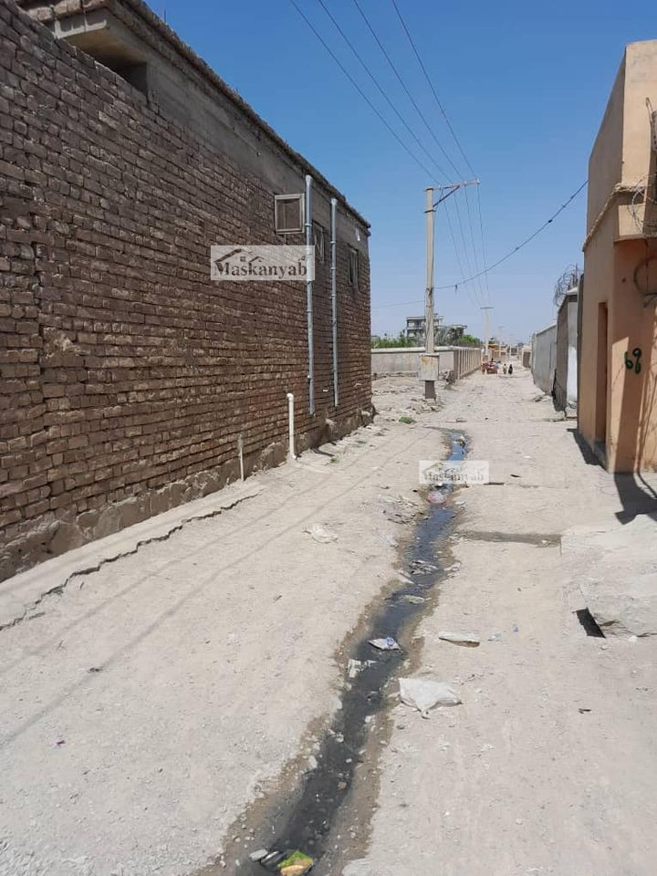 Four-room house for sale in Hussain Khel, District 22