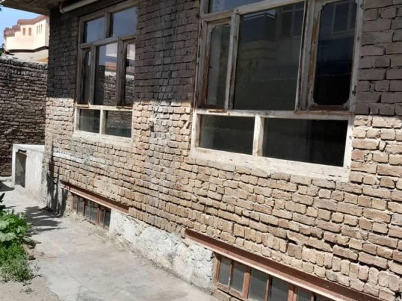 Four-room house for sale in Hussain Khel, District 22