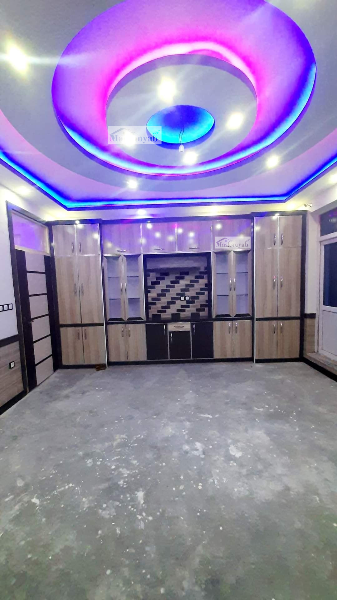 Three-room apartment for rent in front of Salim Karawan Block