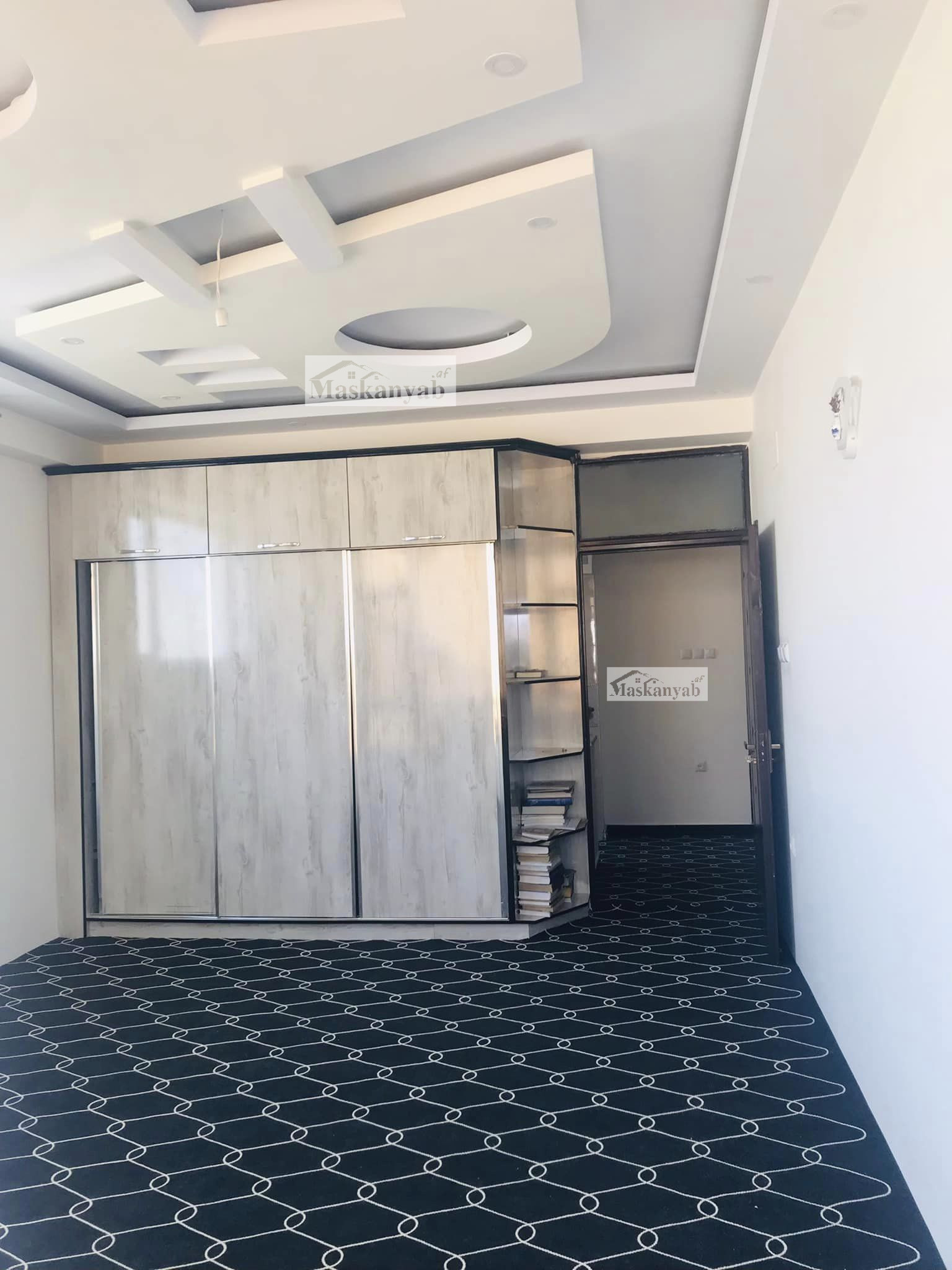 Three-room apartment for sale in Taimani Project