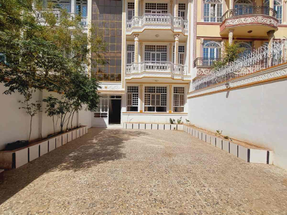 Two and half-floor house for rent in Mahtab Road, Herat