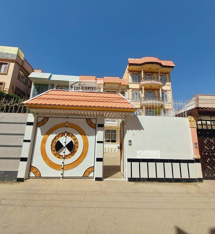 Two and half-floor house for rent in Mahtab Road, Herat