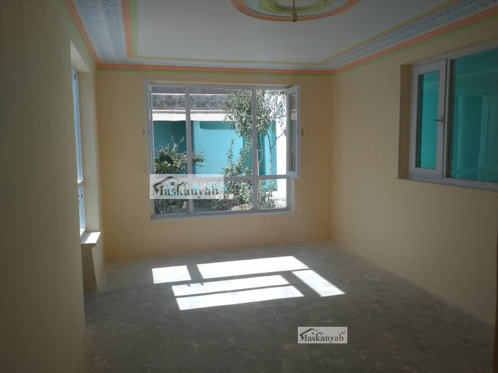 Two-room house for sale in District 13, Barchi