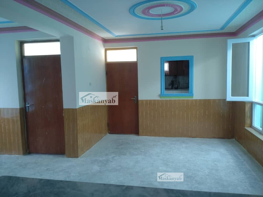 Two-room house for sale in District 13, Barchi