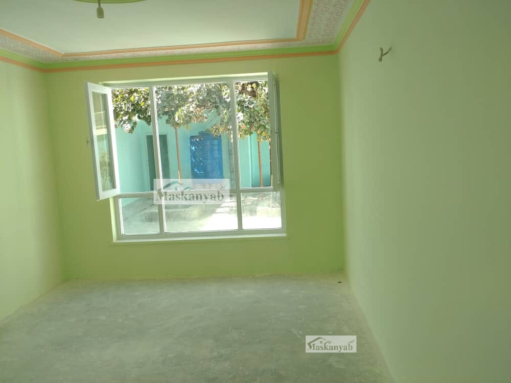 Two-room house for sale in District 13, Barchi