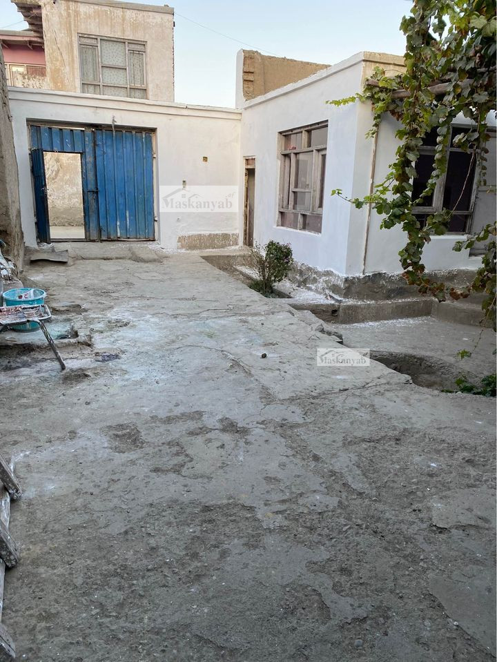Destructive house for sale at Aqa Ali Shams, District 7