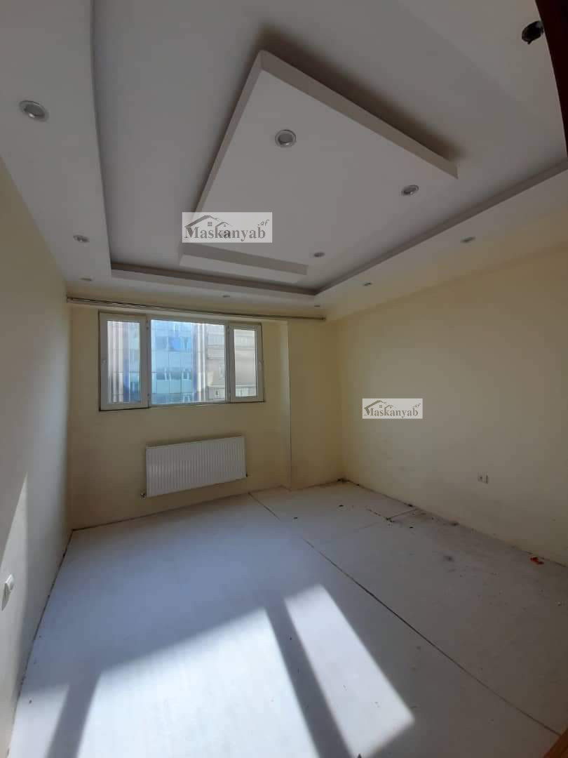 Four-room apartment for sale on 1st Street of Taimani Project