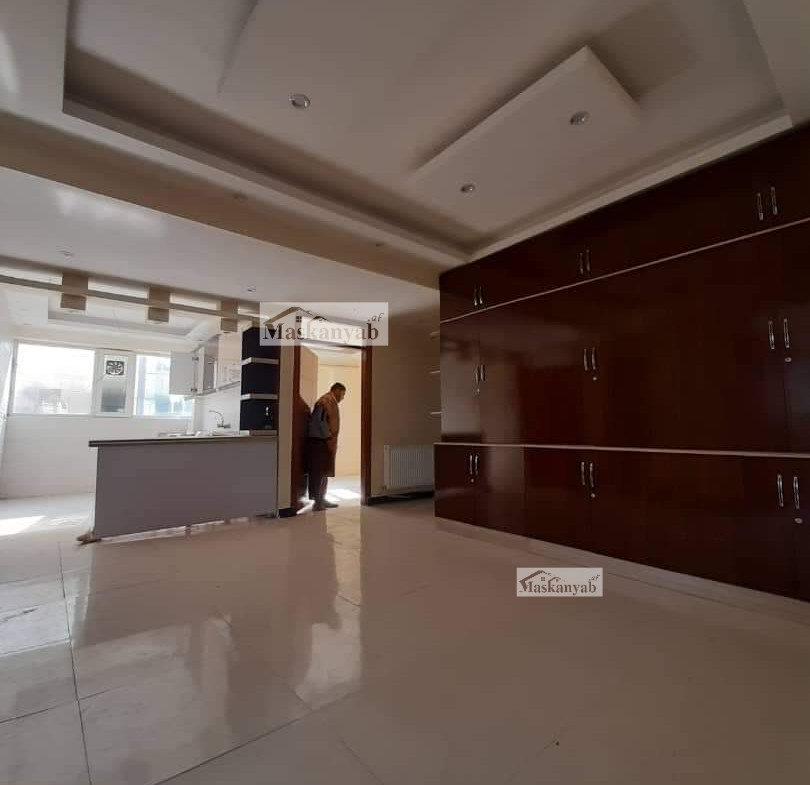 Four-room apartment for sale on 1st Street of Taimani Project
