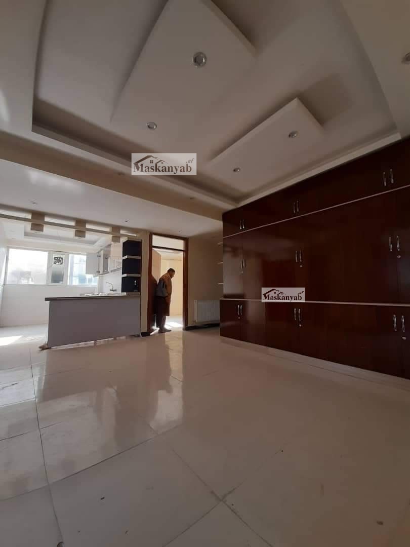 Four-room apartment for sale on 1st Street of Taimani Project