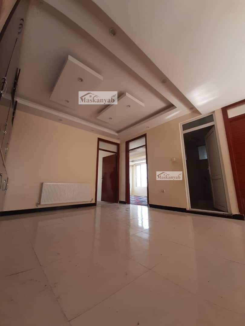 Four-room apartment for sale on 1st Street of Taimani Project