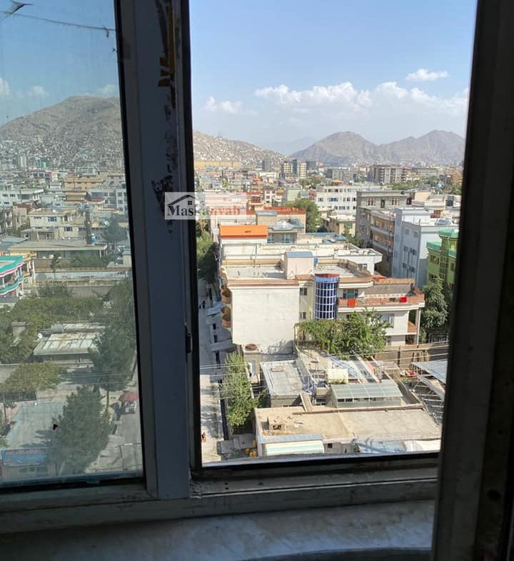 Four-room apartment for sale urgently in Khoshal Khan