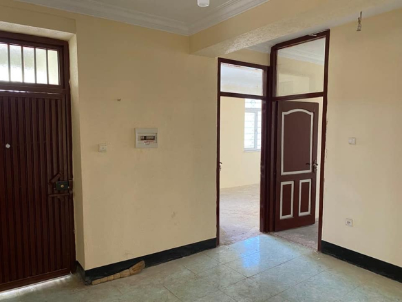 Four-room apartment for sale urgently in Khoshal Khan