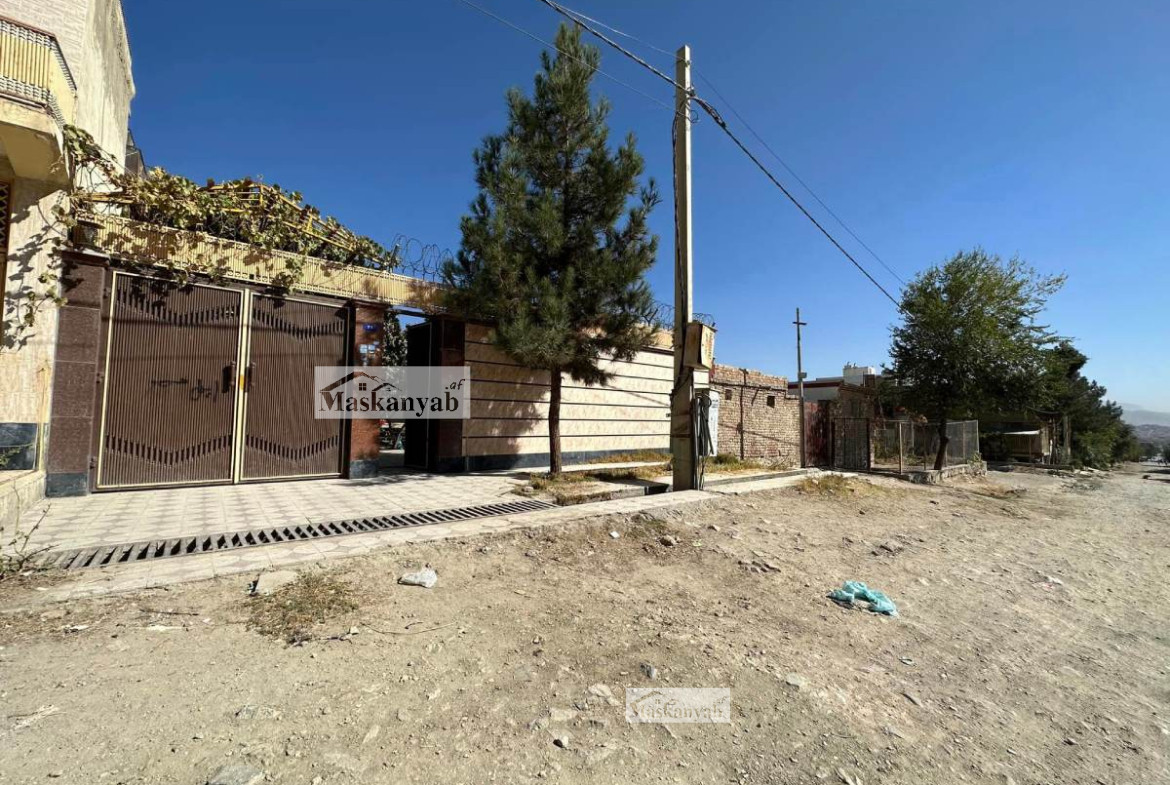 Four-room house for sale urgently at 315, Khair Khana