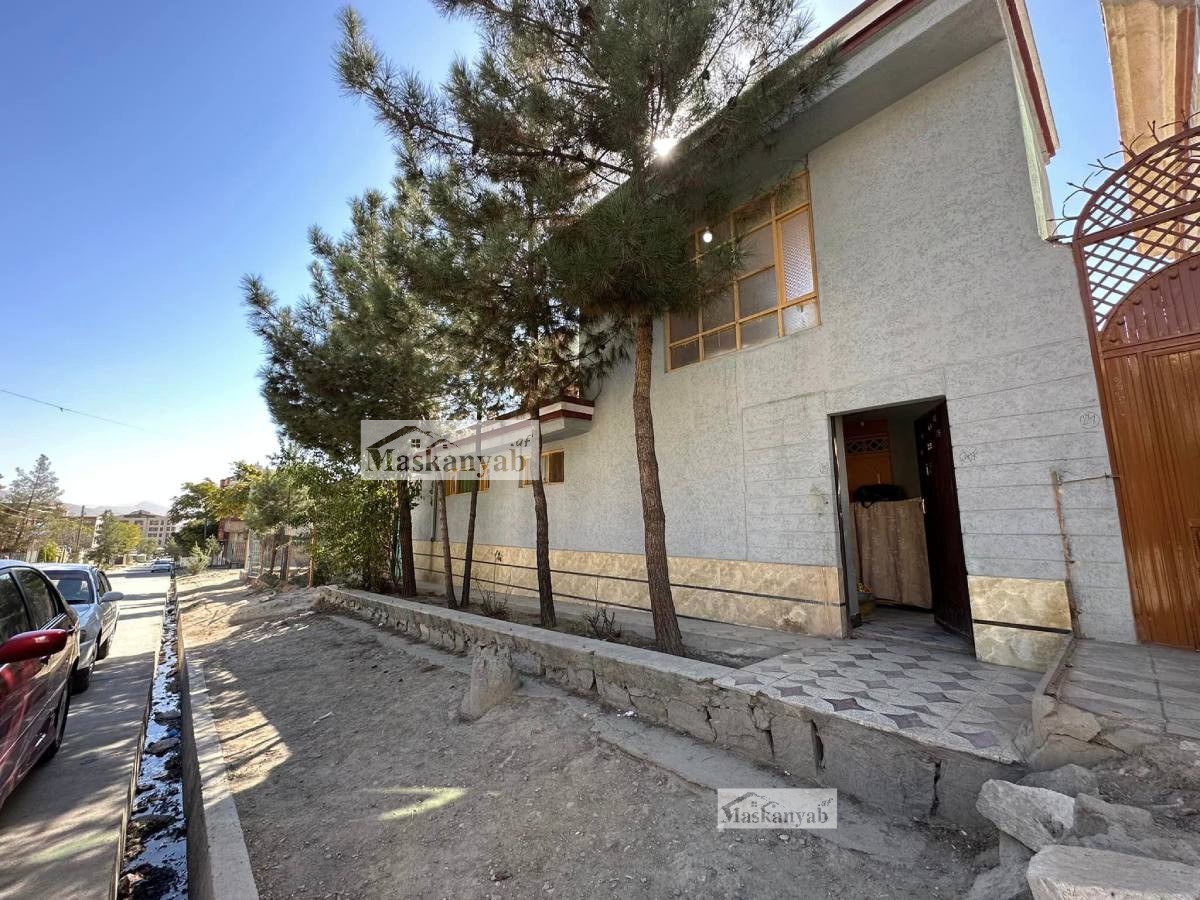 Four-room house for sale urgently at 315, Khair Khana