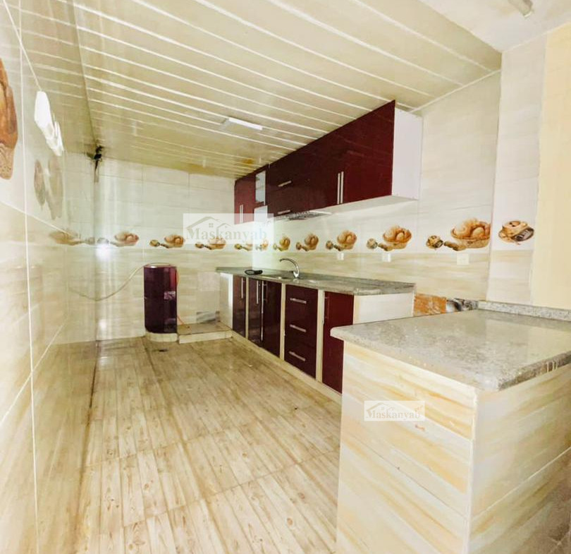 Six-room house for rent in Shahr-e New, Kabul