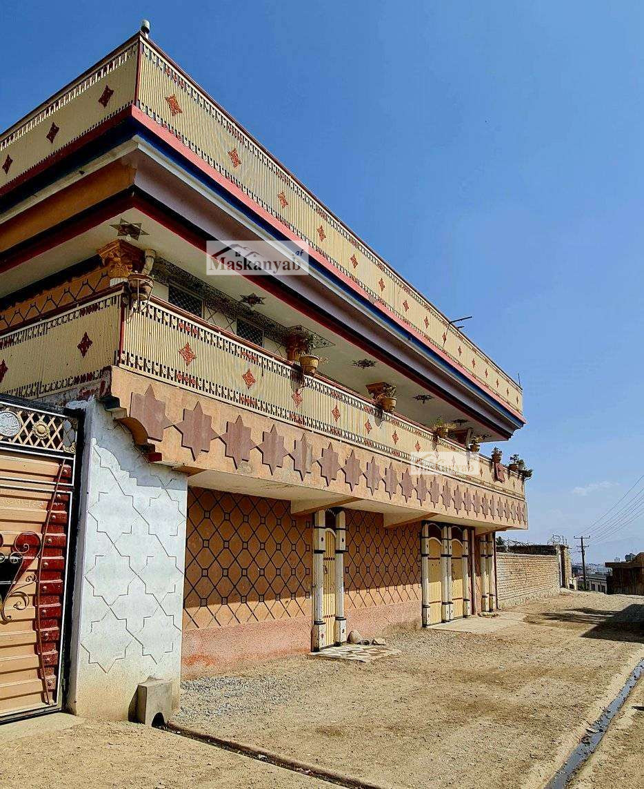 Three-floor house for sale in the West of Golden Town