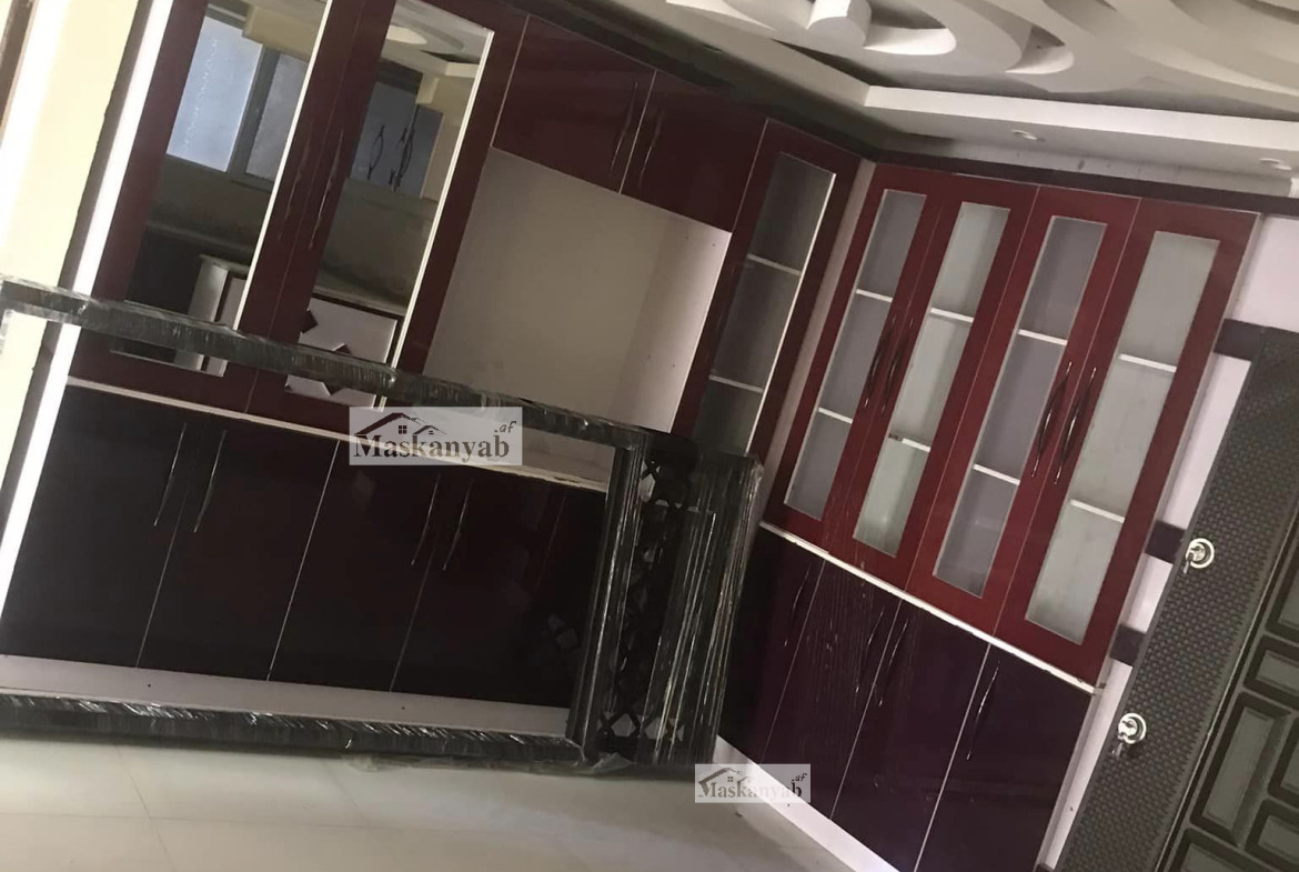 Three-room apartment for sale in Taimani Project urgently