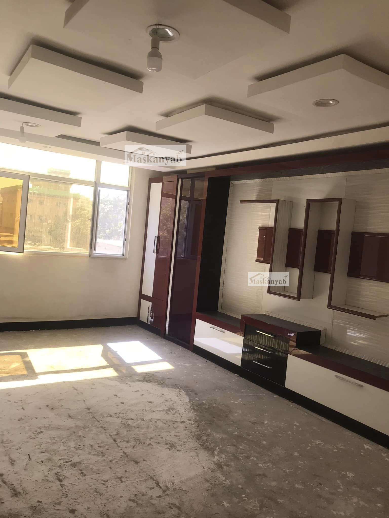 Three-room apartment for sale in Taimani Project urgently