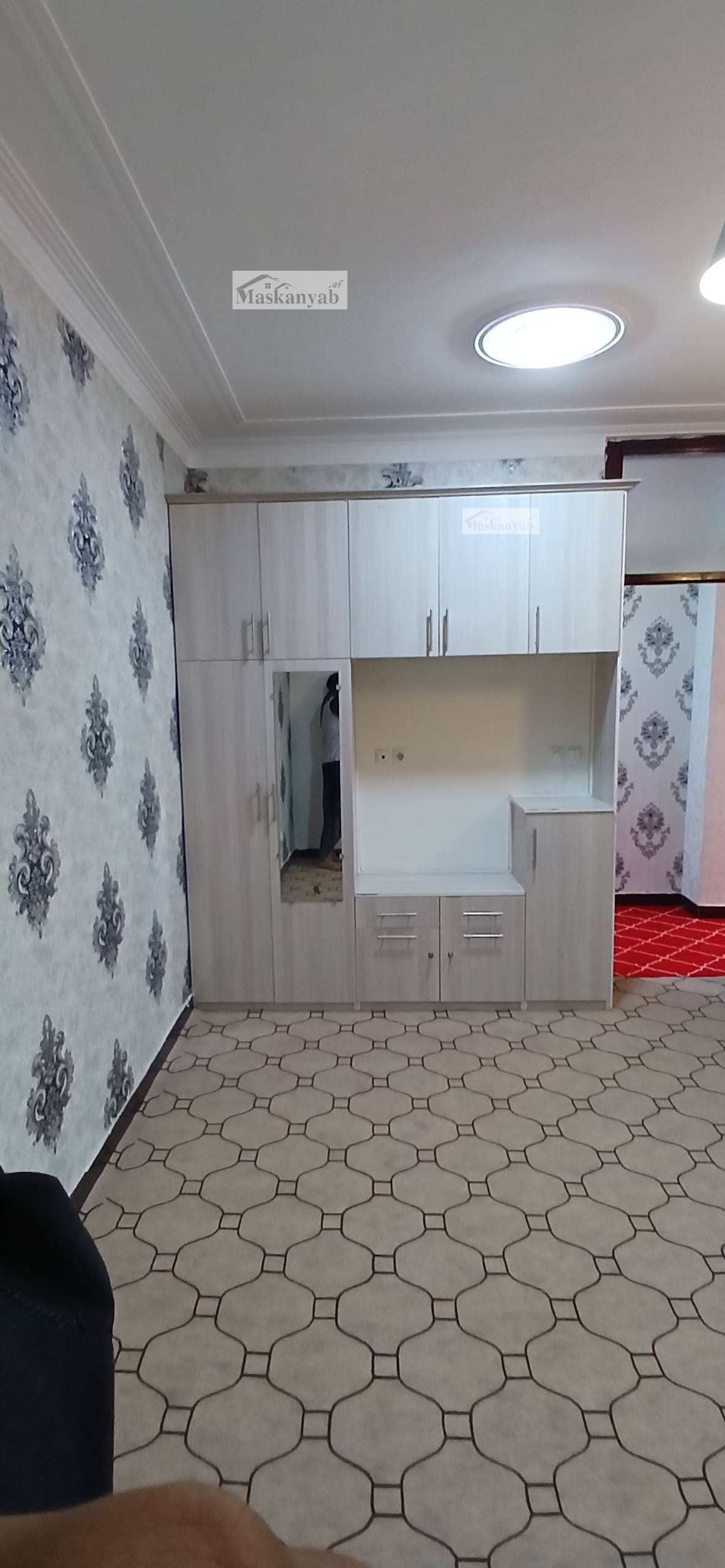 Three-room apartment for sale on 5th Street of Taimani Project
