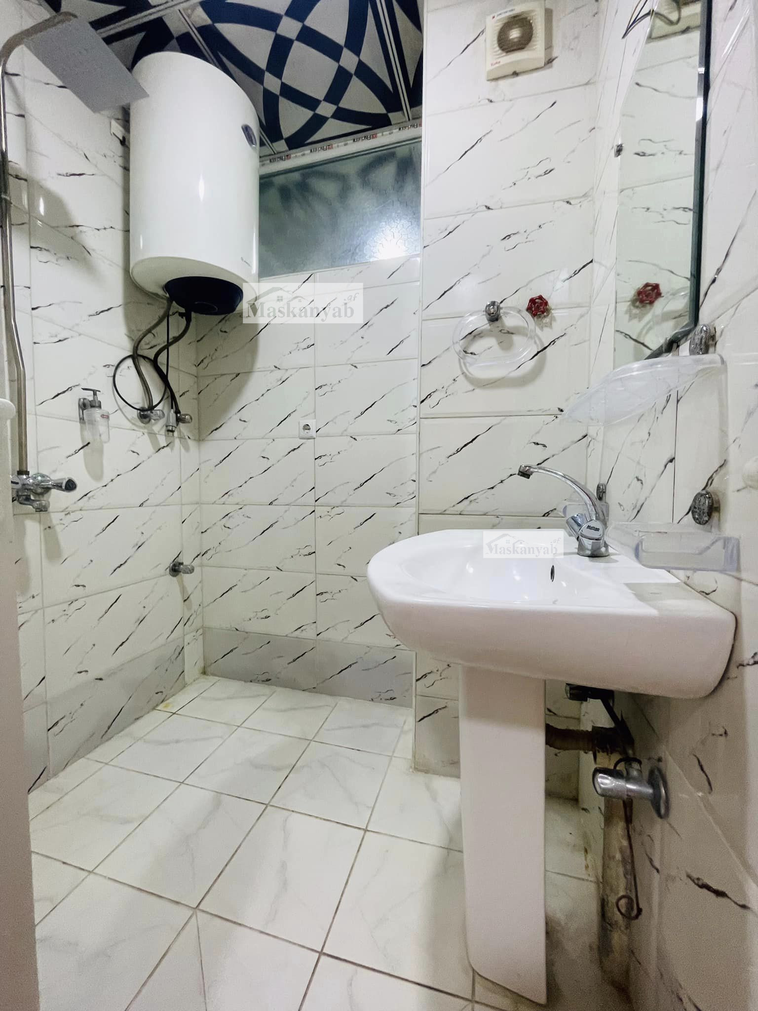 Three-room apartment for sale on Fifth Street of Taimani Project