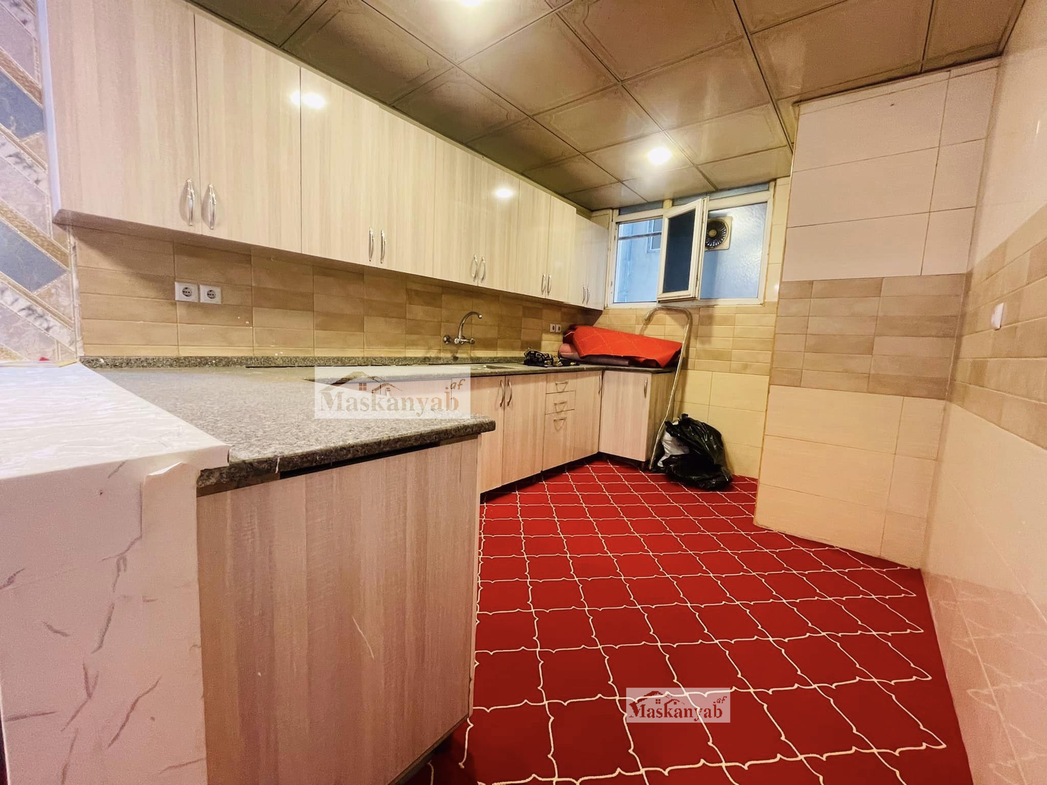 Three-room apartment for sale on Fifth Street of Taimani Project