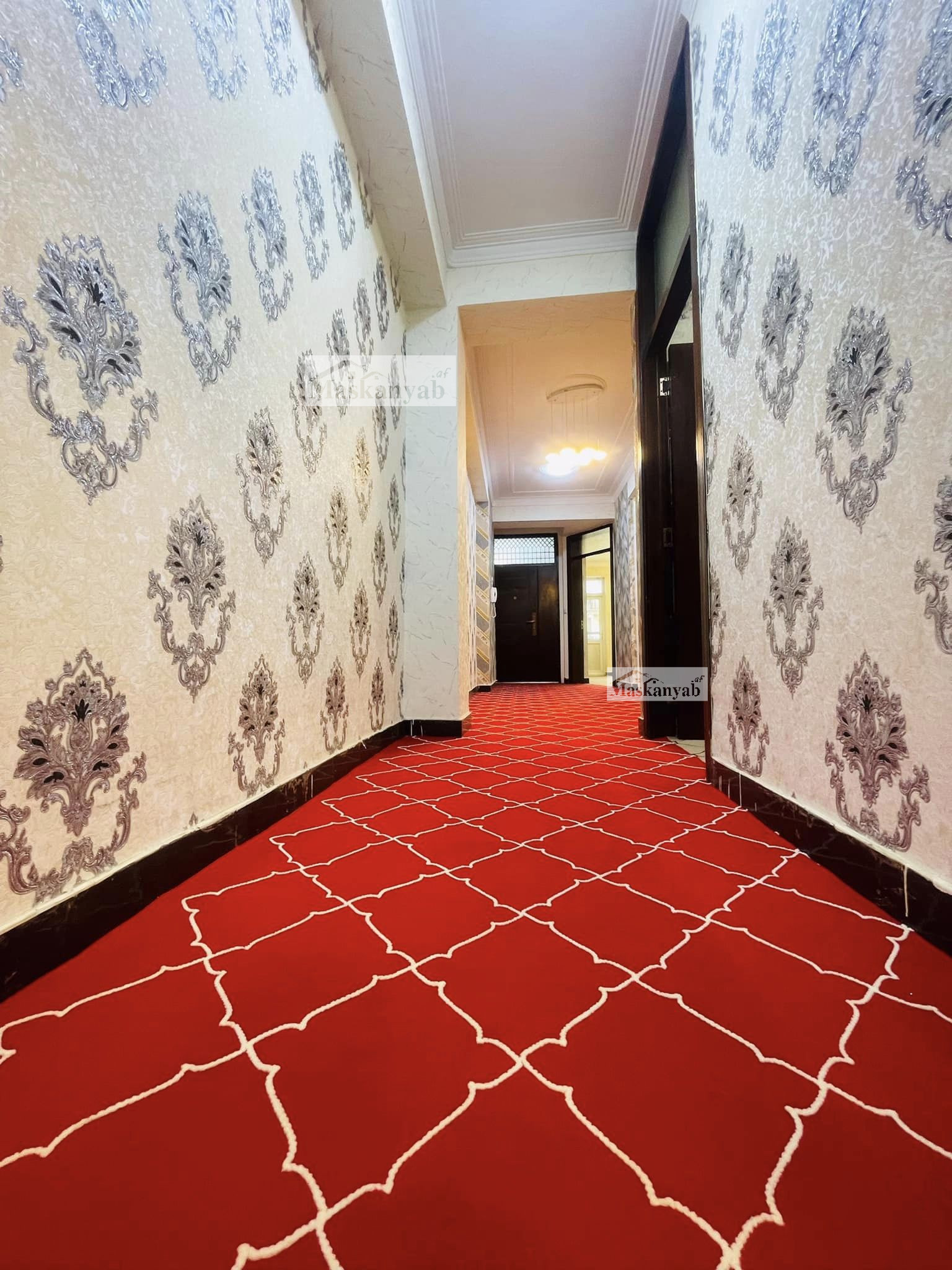 Three-room apartment for sale on Fifth Street of Taimani Project