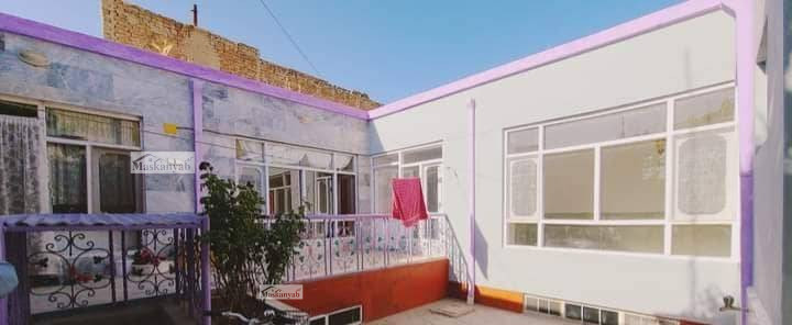 Three-room house for sale in District 10, Near the Arya Town