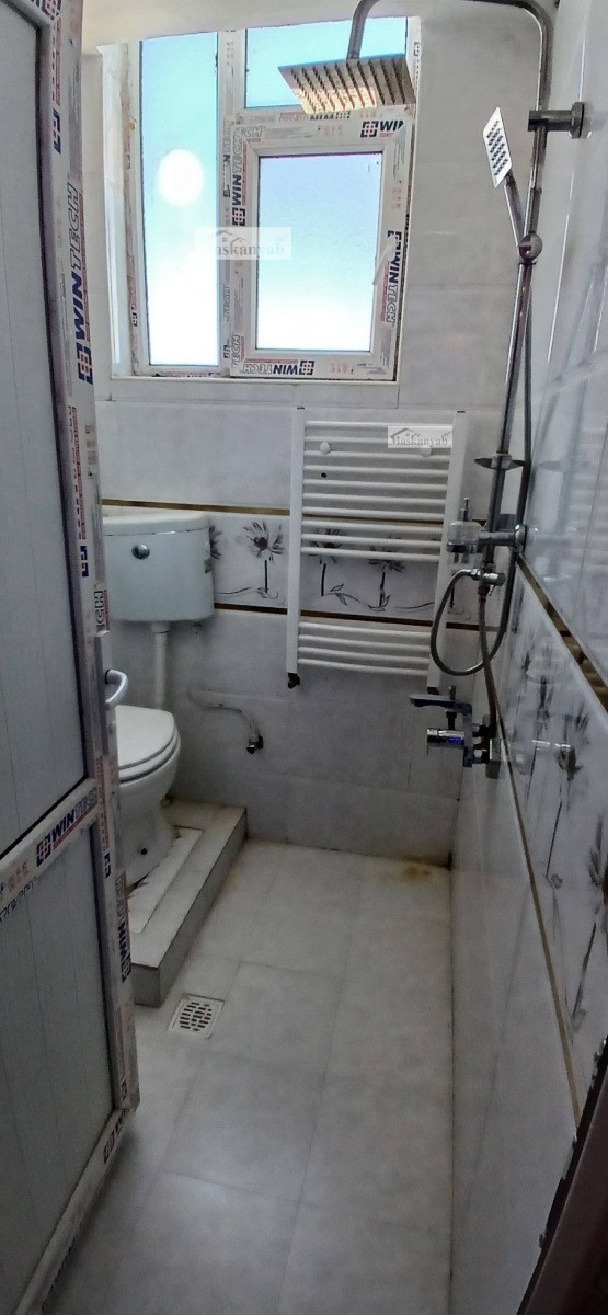 Two apartments for rent next to each other in Taimani Project