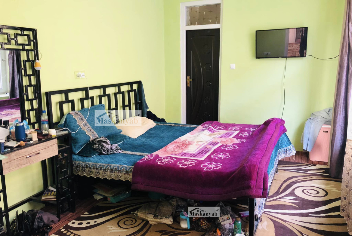 Three-room house for sale in Golden Town, Karte new