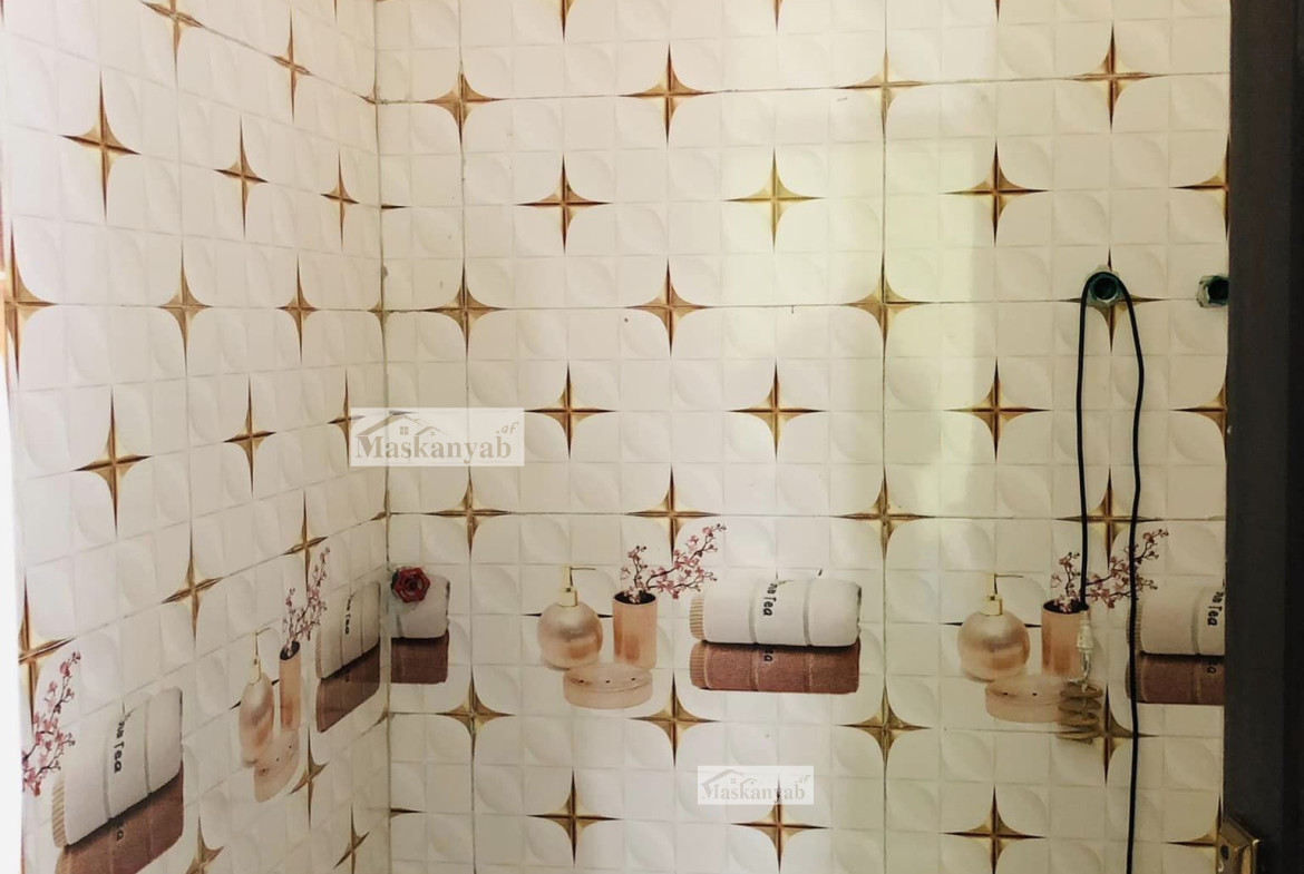 Three-room house for sale in Golden Town, Karte new